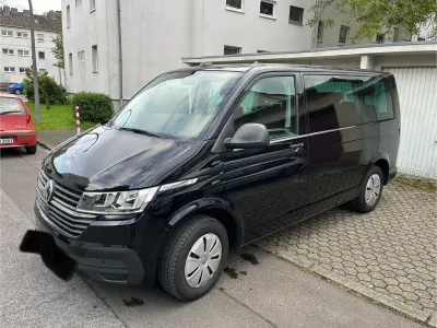 Gebraucht VW Multivan 150 PS (110 kW) 2021 Schwarz Van / Kleinbus