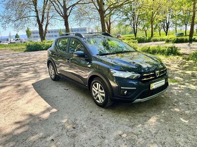 Usata Dacia Sandero Comfort Plus 101 CV (74 kW) 2025 Grigio Utilitaria