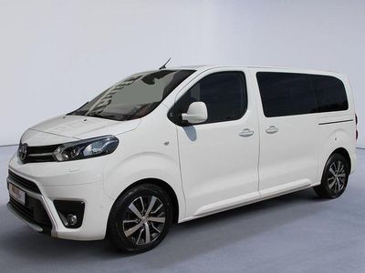 Gebraucht Toyota Proace Verso Team 177 PS (130 kW) 2018 Weiß Kombi