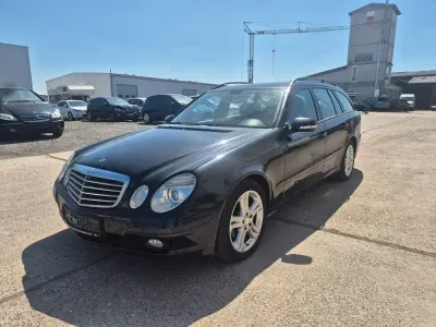 Gebraucht Mercedes E220 170 PS (125 kW) 2007 Schwarz Kombi