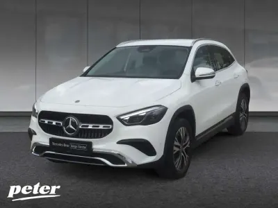 Gebraucht Mercedes GLA200 Advanced Plus 163 PS (119 kW) 2024 Unilack polarweiß SUV
