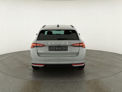 Stahl grau Neu 2025 Skoda Octavia Selection Kombi | 34.475 € (Guter Preis)