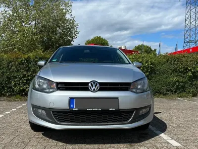 Gebraucht VW Polo Life 90 PS (66 kW) 2014 Silber Kleinwagen