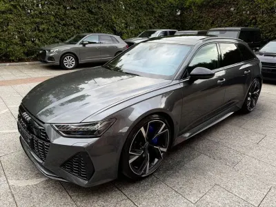 Używany Audi RS6 Sport 600 KM (441 kW) 2023 Szary Kombi