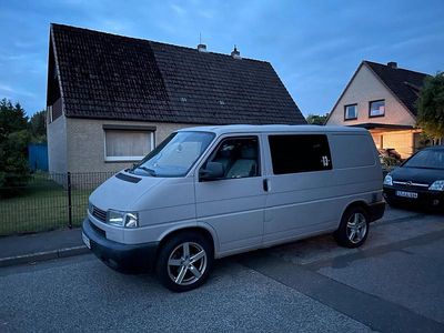Gebraucht VW T4 68 PS (50 kW) 2001 Grau Van