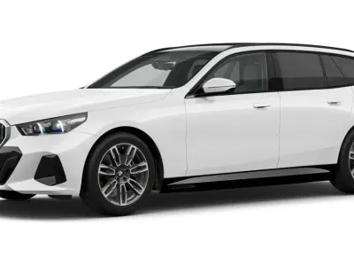 Usata BMW i5 Comfort Edition 250 kW (340 CV) 2025 Bianco Station wagon