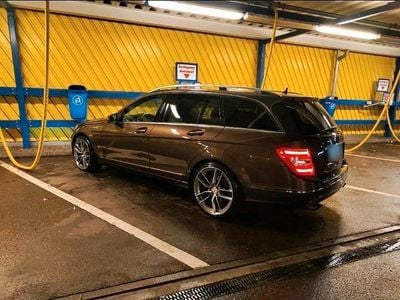 Usata Mercedes C300 231 CV (169 kW) 2013 Marrone Station wagon