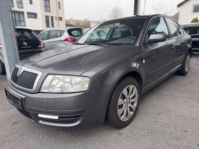 Grau Gebraucht 2003 Skoda Superb Classic Limousine | 3.950 € (Etwas zu teuer)