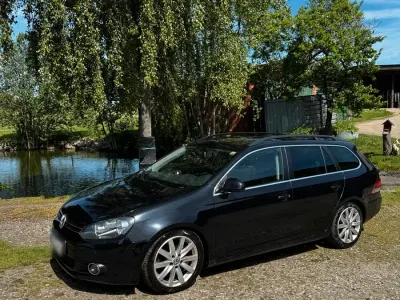 Gebraucht VW Golf VI Comfortline 140 PS (102 kW) 2011 Schwarz Kleinwagen