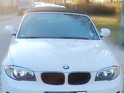 Gebraucht BMW 118 Cabriolet Sport Line 143 PS (105 kW) 2013 Weiß Cabrio