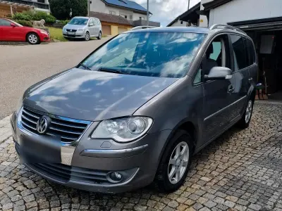 Gebraucht VW Touran 140 PS (102 kW) 2007 Braun Van / Kleinbus