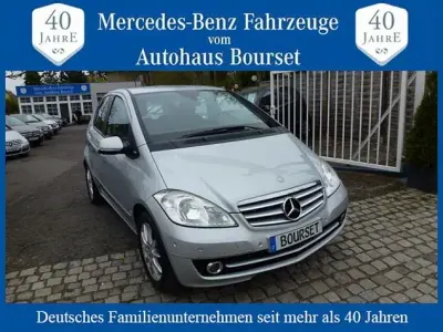 Gebraucht Mercedes A160 Elegance 95 PS (69 kW) 2011 Silber Kleinwagen
