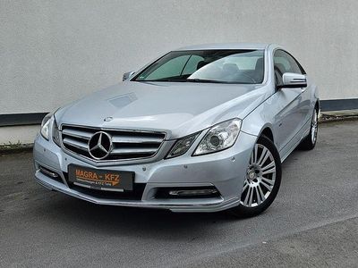 Gebraucht Mercedes E200 184 PS (135 kW) 2012 Silber Coupé