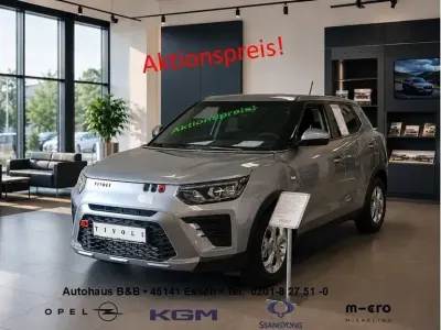 Neu KGM Tivoli 163 PS (119 kW) 2026 Silber SUV