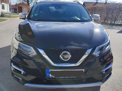 gebraucht Nissan Qashqai 1.3 DIG-T TEKNA