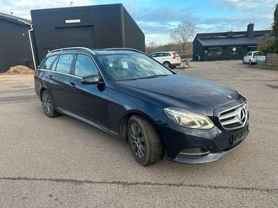 Gebraucht Mercedes E300 Avantgarde 204 PS (150 kW) 2013 Schwarz Limousine