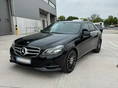 Gebraucht Mercedes E300 231 PS (169 kW) 2014 Schwarz Limousine