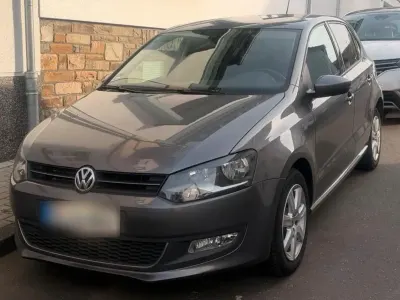 Gebraucht VW Polo 75 PS (55 kW) 2011 Grau Kleinwagen