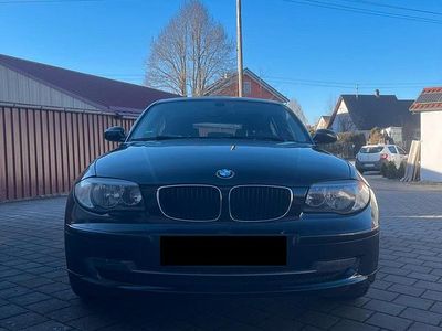 Gebraucht BMW 116 122 PS (89 kW) 2008 Schwarz Kleinwagen