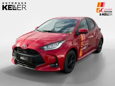 Gebraucht Toyota Yaris 117 PS (86 kW) 2025 Rot Kleinwagen