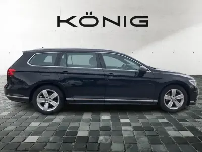 Gebraucht VW Passat Highline 220 PS (161 kW) 2018 Schwarz Kombi