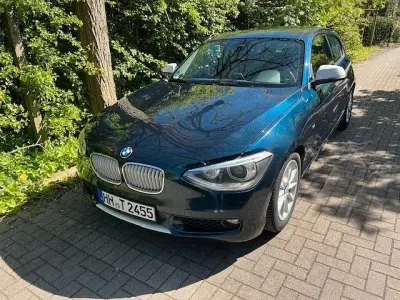 Gebraucht BMW 118 Urban Line 170 PS (125 kW) 2012 Blau Kleinwagen