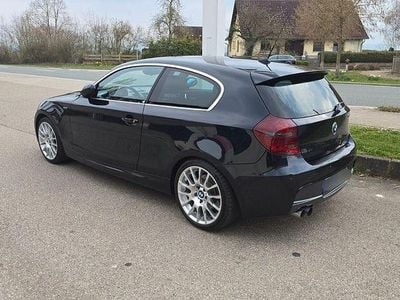 Gebraucht BMW 130 Sport Line 265 PS (194 kW) 2007 Schwarz Kleinwagen