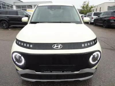 Gebraucht Hyundai Inster 85 kW (116 PS) 2025 Gelb Kleinwagen