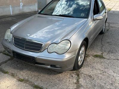 Mercedes C180