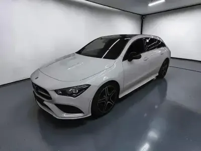 Gebraucht Mercedes CLA200 Shooting Brake AMG line 163 PS (119 kW) 2021 Silber Kombi