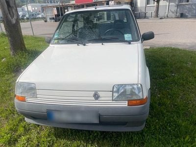 Second-hand Renault R5 58 CP (42 kW) 1989 Hatchback