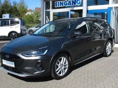 Używany Ford Focus Active 125 KM (91 kW) 2023 Szary Sedan/Limuzyna