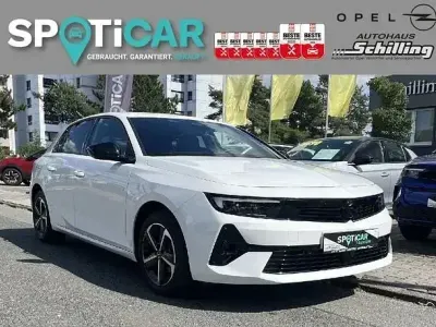 Gebraucht Opel Astra 131 PS (96 kW) 2025 Arktis weiß Kleinwagen
