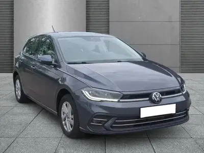 Gebraucht VW Polo Style 95 PS (69 kW) 2024 Rauchgrau metallic (metallic) Kleinwagen