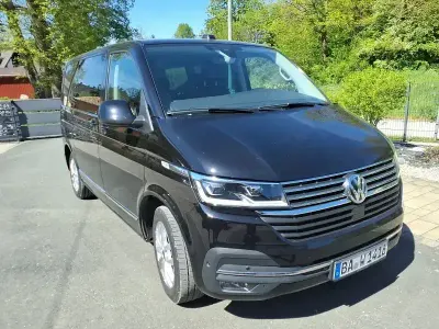 Gebraucht VW Multivan Generation Six 150 PS (110 kW) 2021 Schwarz Van / Kleinbus