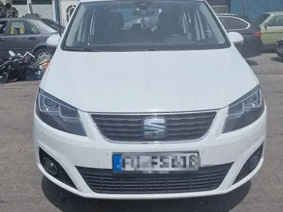 Gebraucht Seat Alhambra XCELLENCE 150 PS (110 kW) 2021 Weiß Van / Kleinbus