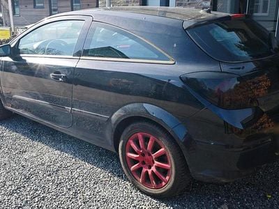 Gebraucht Opel Astra GTC 115 PS (84 kW) 2008 Schwarz Coupé