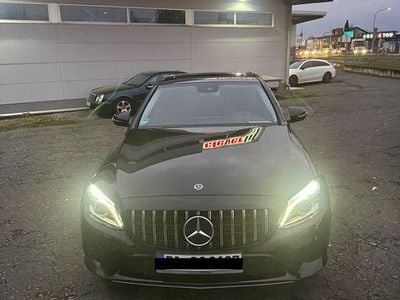 Gebraucht Mercedes C180 AMG 156 PS (114 kW) 2018 Schwarz Limousine