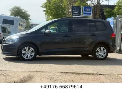 Gebraucht VW Touran Trendline 116 PS (85 kW) 2018 Grau Van / Kleinbus