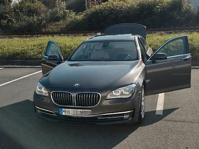 BMW 750