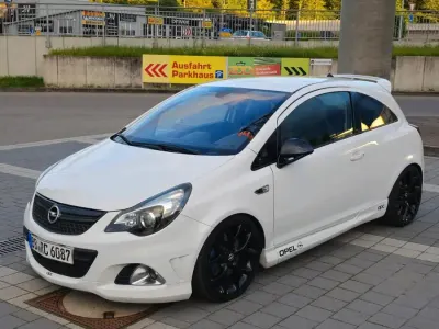 Gebraucht Opel Corsa OPC 192 PS (141 kW) 2013 Weiß Kleinwagen