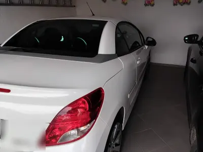 Gebraucht Peugeot 207 Roland Garros 120 PS (88 kW) 2012 Weiß Cabrio