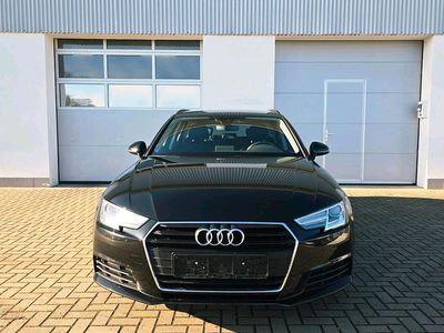 Gebraucht Audi A4 150 PS (110 kW) 2019 Schwarz Kombi