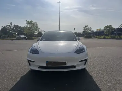 Gebraucht Tesla Model 3 Standard Range Plus 225 kW (306 PS) 2020 Weiß Limousine