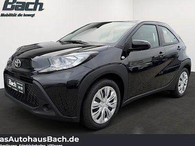 Neu Toyota Aygo X Play 72 PS (52 kW) 2025 Schwarz SUV