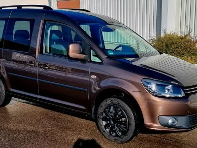 Gebraucht VW Caddy 101 PS (74 kW) 2015 Braun Van / Kleinbus