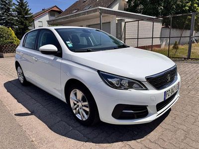 Weiß Gebraucht 2021 Peugeot 308 Limousine | 9.300 € (Etwas zu teuer)