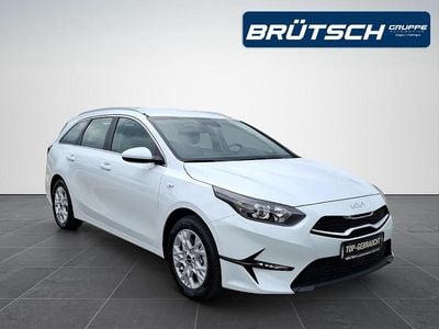 Cararraweiss Gebraucht 2024 Kia Ceed Sportswagon Vision Kombi | 24.980 € (Guter Preis)