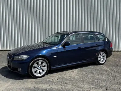 Używany BMW 325 Sport Line 204 KM (150 kW) 2010 Niebieski Kombi