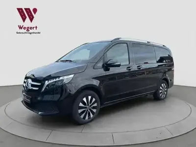 Gebraucht Mercedes V300 237 PS (174 kW) 2023 Schwarz Van / Kleinbus